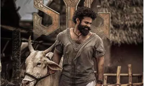 संबरला येतिगट्टू: Sai Durga Tej का ज़बरदस्त एक्शन अवतार संबरला येतिगट्टू: Sai Durga Tej का ज़बरदस्त एक्शन अवतार