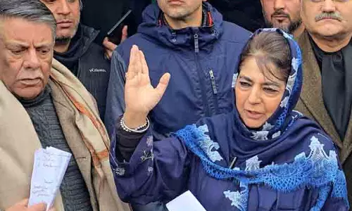 मस्जिदों की प्रोफाइलिंग मुसलमानों को धर्म से दूर करने की कोशिश: Mufti मस्जिदों की प्रोफाइलिंग मुसलमानों को धर्म से दूर करने की कोशिश: Mufti