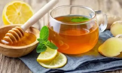 एसिडिटी से परेशान हैं? बेहतर डाइजेशन के लिए ब्लैक लेमन टी पिएं