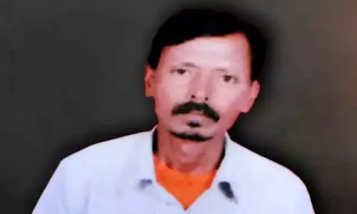 Bhubaneswar: खुले नाले में गिरने से युवक की मौत, प्रशासन पर फूटा गुस्सा Bhubaneswar: खुले नाले में गिरने से युवक की मौत, प्रशासन पर फूटा गुस्सा