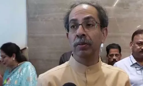 मतदाता सूची और चुनाव व्यवस्था पर Uddhav Thackeray का हमला मतदाता सूची और चुनाव व्यवस्था पर Uddhav Thackeray का हमला