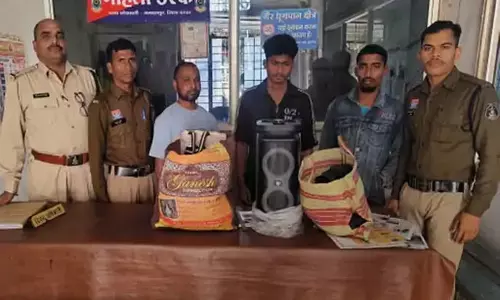 नारियल व्यापारी की दुकान से नकदी चोरी, 3 आरोपी गिरफ्तार नारियल व्यापारी की दुकान से नकदी चोरी, 3 आरोपी गिरफ्तार