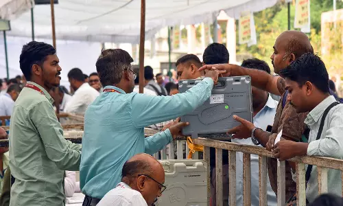 उद्धव ठाकरे के आरोप के बाद BMC ने स्पष्ट किया कि डाक मतपेटियां केवल मतगणना के दिन ही खोली जाएंगी