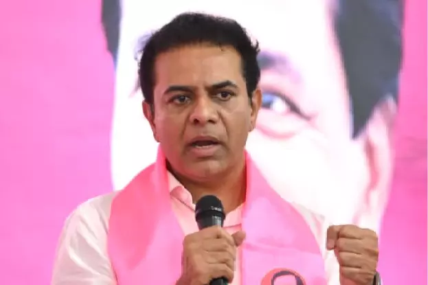 Telangana में कांग्रेस का शासन इमरजेंसी के दिनों की याद दिलाता है: केटीआर Telangana में कांग्रेस का शासन इमरजेंसी के दिनों की याद दिलाता है: केटीआर