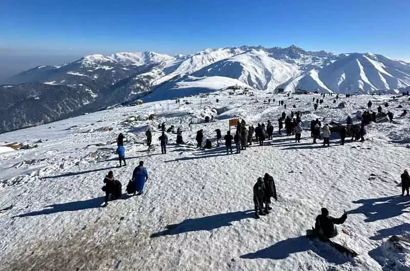 जम्मू में अभूतपूर्व ठंड, Kashmir में भारी ठंड जम्मू में अभूतपूर्व ठंड, Kashmir में भारी ठंड