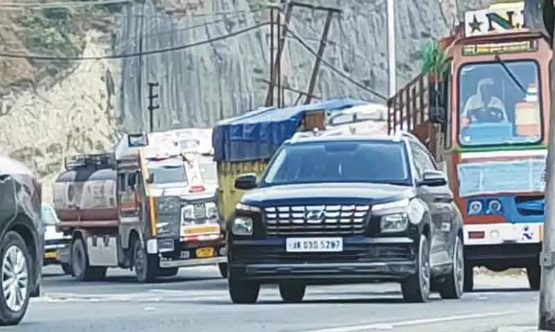 Ramban NH-44 सभी वाहनों के लिए दो-तरफ़ा आवाजाही के लिए खुला Ramban NH-44 सभी वाहनों के लिए दो-तरफ़ा आवाजाही के लिए खुला