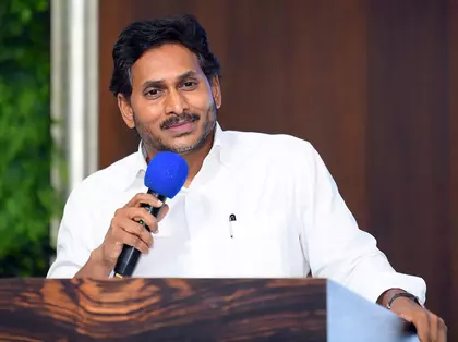 जगन ने TV पत्रकारों की गिरफ्तारी को प्रेस की आज़ादी पर हमला बताया जगन ने TV पत्रकारों की गिरफ्तारी को प्रेस की आज़ादी पर हमला बताया