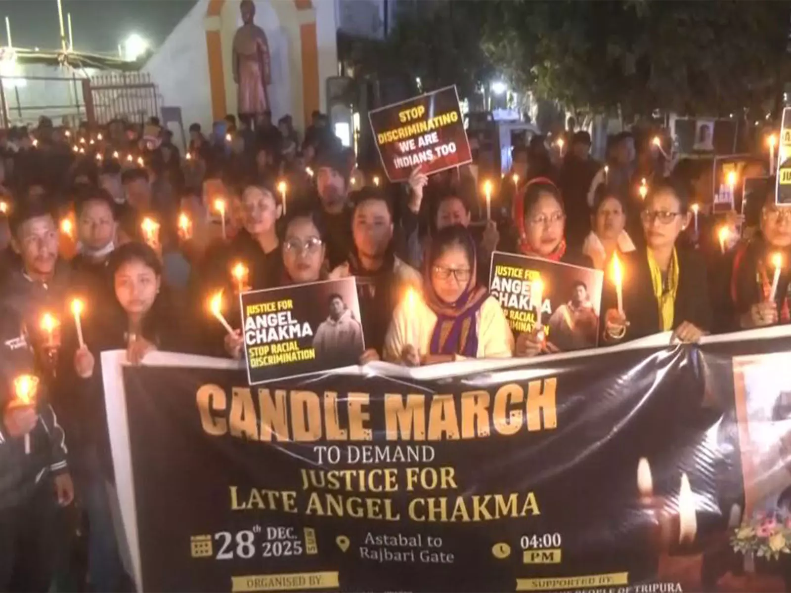 फरार आरोपियों के प्रत्यर्पण की कार्यवाही जारी है: अंजेल चकमा मामले पर देहरादून SSP का बयान फरार आरोपियों के प्रत्यर्पण की कार्यवाही जारी है: अंजेल चकमा मामले पर देहरादून SSP का बयान