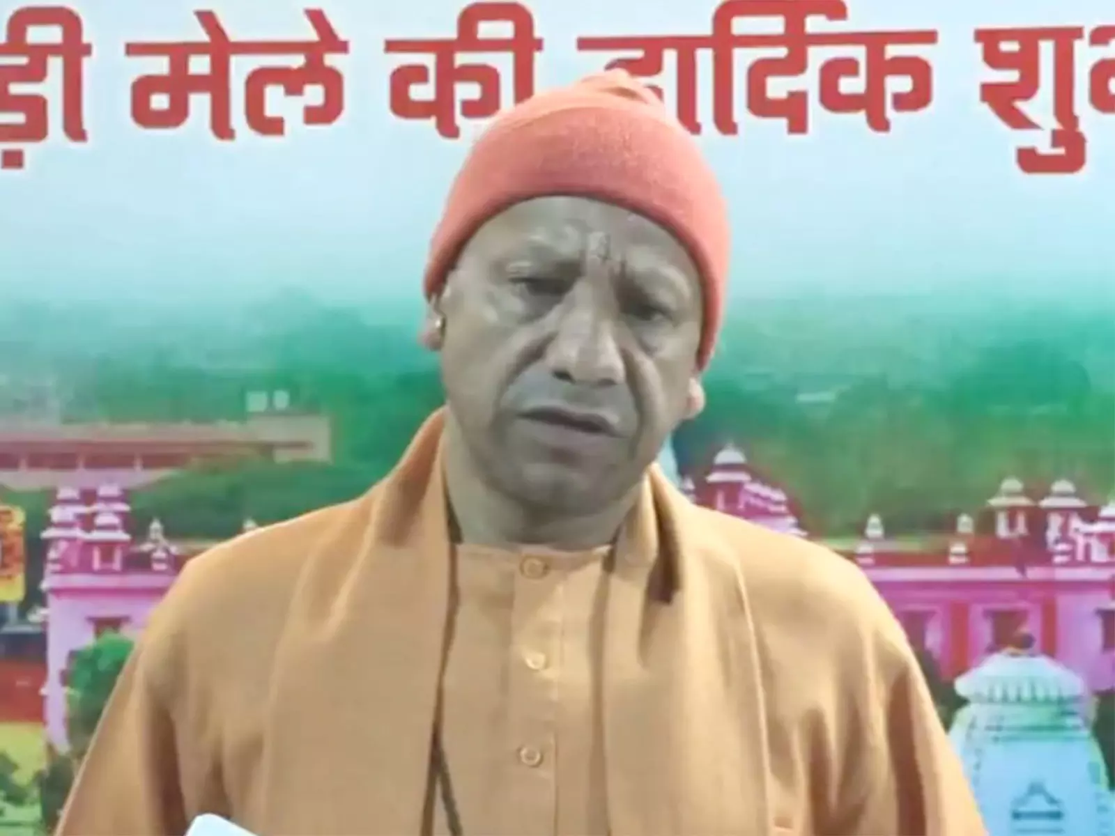 CM योगी आदित्यनाथ ने मकर संक्रांति पर गोरखनाथ मंदिर में खिचड़ी प्रसादम चढ़ाया CM योगी आदित्यनाथ ने मकर संक्रांति पर गोरखनाथ मंदिर में खिचड़ी प्रसादम चढ़ाया