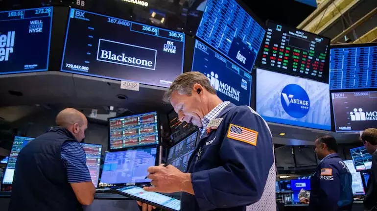 टेक स्टॉक्स में तेज़ी से Wall Street future में तेज़ी, नैस्डैक 1% तक चढ़ा टेक स्टॉक्स में तेज़ी से Wall Street future में तेज़ी, नैस्डैक 1% तक चढ़ा