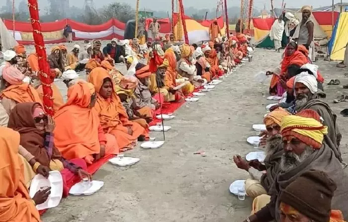 Shamshabad: क्षेत्र में त्यौहार का उत्सव पूरे जोश के साथ मनाया गया Shamshabad: क्षेत्र में त्यौहार का उत्सव पूरे जोश के साथ मनाया गया
