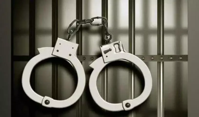 Karimnagar पुलिस ने इंस्टाग्राम हनी-ट्रैप रैकेट का भंडाफोड़ किया Karimnagar पुलिस ने इंस्टाग्राम हनी-ट्रैप रैकेट का भंडाफोड़ किया