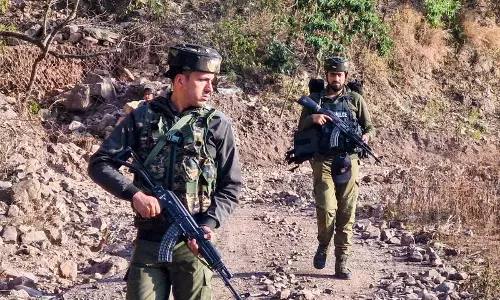 इंटेल ने J&K के लिए ISI समर्थित LeT फिदायीन हमले की साज़िश का खुलासा किया इंटेल ने J&K के लिए ISI समर्थित LeT फिदायीन हमले की साज़िश का खुलासा किया