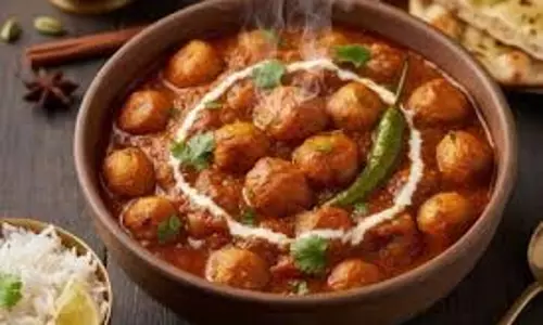 Soya Chunks Recipe: प्रोटीन से भरपूर सोया चंक्स से तैयार करें ये टेस्टी और हेल्दी रेसिपी Soya Chunks Recipe: प्रोटीन से भरपूर सोया चंक्स से तैयार करें ये टेस्टी और हेल्दी रेसिपी