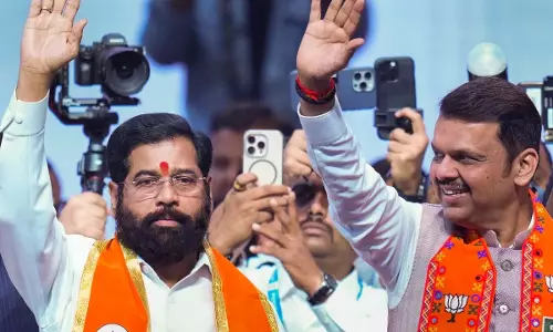 BMC चुनाव नतीजे: भाजपा की लहर, शिंदे मजबूत, उद्धव की शिवसेना लड़खड़ाई BMC चुनाव नतीजे: भाजपा की लहर, शिंदे मजबूत, उद्धव की शिवसेना लड़खड़ाई