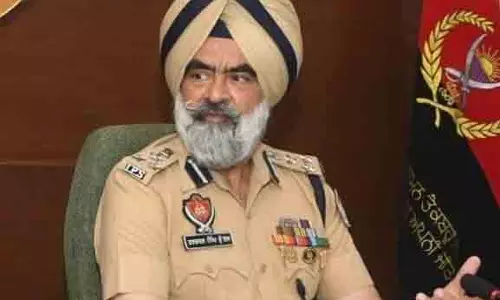 पंजाब के सस्पेंड DIG हरचरण भुल्लर ने 10 बैंक अकाउंट्स पर लगी रोक हटाने की मांग की
