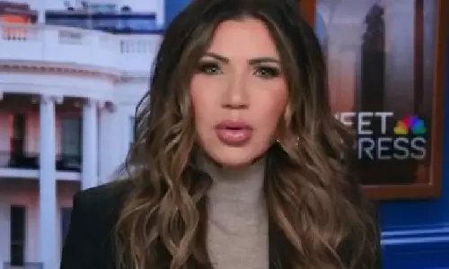 Kristi Noem ने ICE की कार्रवाइयों का बचाव किया, बाइडेन की बॉर्डर पॉलिसी को दोषी ठहराया Kristi Noem ने ICE की कार्रवाइयों का बचाव किया, बाइडेन की बॉर्डर पॉलिसी को दोषी ठहराया