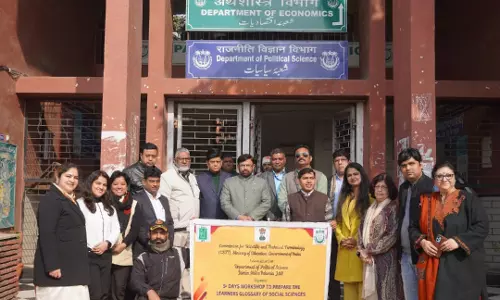 VC Mazhar Asif: हिंदी और भारतीय भाषाएँ उपनिवेशवाद से लड़ने में अहम