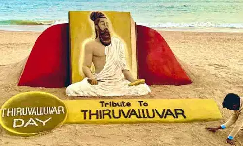 सैंड आर्टिस्ट सुदर्शन पटनायक ने 6 फीट की सैंड स्कल्पचर से Thiruvalluvar को श्रद्धांजलि दी