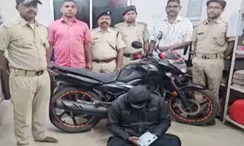 आबकारी विभाग को बड़ी कामयाबी, Balasore में 16 लाख की ब्राउन शुगर जब्त आबकारी विभाग को बड़ी कामयाबी, Balasore में 16 लाख की ब्राउन शुगर जब्त