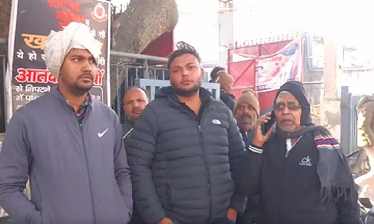 Delhi में युवक की चाकू मारकर हत्या; दो लोगों को पकड़ा गया