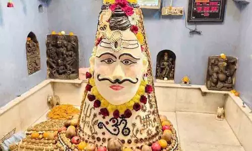 Baijnath temple में 10 पुजारी मक्खन से पवित्र धूत तैयार करते हैं