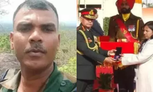 Buxar: हवलदार सुनील सिंह की वीरता को सेना ने किया सम्मानित Buxar: हवलदार सुनील सिंह की वीरता को सेना ने किया सम्मानित