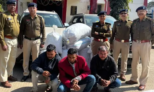 दो कार से 75 लाख का गांजा जब्त, महासमुंद में तीन तस्कर अरेस्ट