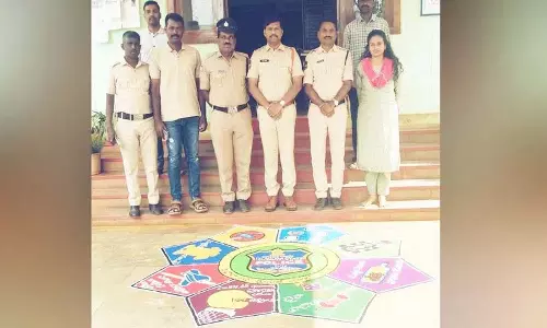 Zaheerabad संक्रांति पर महिला अधिकारी का रंगावली मग चमका