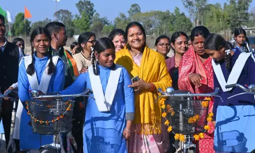 सरस्वती साइकिल योजना से बालिकाओं को मिला शिक्षा का संबल सरस्वती साइकिल योजना से बालिकाओं को मिला शिक्षा का संबल