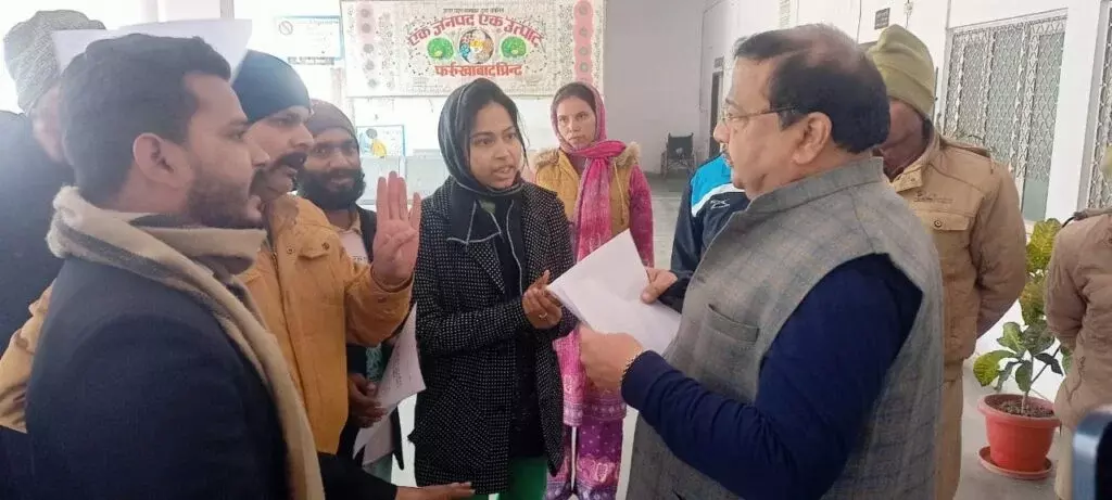 Fatehgarh: भर्ती के नाम पर बड़ा घोटाला, जांच के बावजूद नियुक्तियां Fatehgarh: भर्ती के नाम पर बड़ा घोटाला, जांच के बावजूद नियुक्तियां