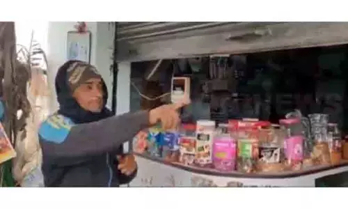 चोरों ने सरना, Teri में 3 दुकानों को निशाना बनाया, कैश और कीमती सामान लेकर फरार चोरों ने सरना, Teri में 3 दुकानों को निशाना बनाया, कैश और कीमती सामान लेकर फरार