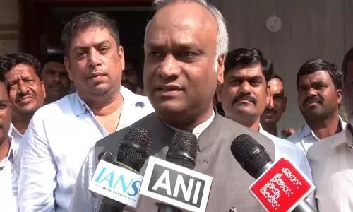 शुरू होने से पहले ही खत्म हो गया: कांग्रेस के प्रियांक खर्गे ने बल्लारी में BJP की पदयात्रा पर हमला बोला