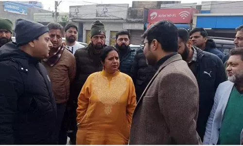 Mandeep Kaur ने सफाई और अतिक्रमण के मुद्दों की समीक्षा की