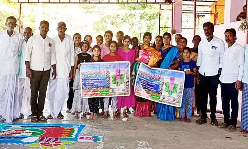 तीन तरफा Competition के विजेताओं को पुरस्कार वितरण तीन तरफा Competition के विजेताओं को पुरस्कार वितरण