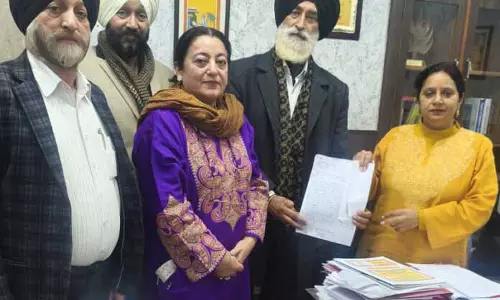 GTB Nagar के निवासियों ने H&UDD के कमिश्नर/सचिव से मुलाकात की GTB Nagar के निवासियों ने H&UDD के कमिश्नर/सचिव से मुलाकात की
