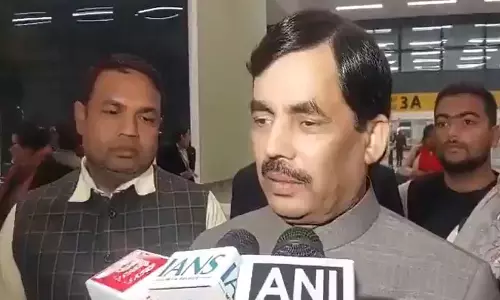 ममता बनर्जी जानती हैं कि उन्हें चुनाव में बुरी तरह हार का सामना करना पड़ेगा: Shahnawaz Hussain