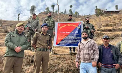 Police ने पाकिस्तान स्थित आतंकी हैंडलर की संपत्ति कुर्क की