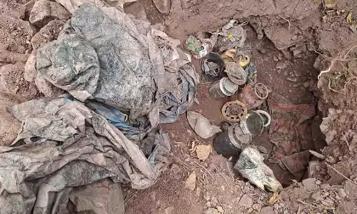 जॉइंट ऑपरेशन में Kathua में 3 आतंकवादी ठिकाने बरामद