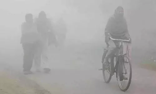 Telangana में फिर बढ़ेगी ठिठुरन: आज रात से गिरेगा पारा, 12°C तक पहुंचेगा तापमान Telangana में फिर बढ़ेगी ठिठुरन: आज रात से गिरेगा पारा, 12°C तक पहुंचेगा तापमान
