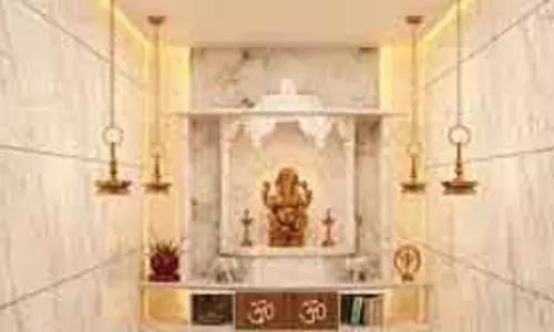 घर के पूजाघर में मूर्तियों की वजह से बढ़ सकते हैं Vastu दोष घर के पूजाघर में मूर्तियों की वजह से बढ़ सकते हैं Vastu दोष