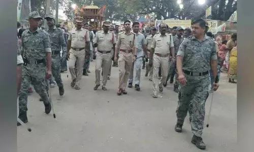 जन प्रतिनिधियों से समर्थन की कमी के बावजूद अधिकारियों ने Inavolu मेले को सफल बनाया जन प्रतिनिधियों से समर्थन की कमी के बावजूद अधिकारियों ने Inavolu मेले को सफल बनाया