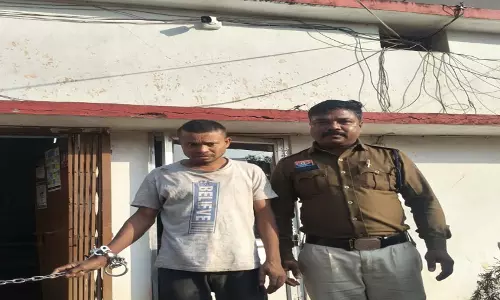 बाइक में लिफ्ट लेकर चोरी करने वाला आरोपी शंकर देवांगन गिरफ्तार बाइक में लिफ्ट लेकर चोरी करने वाला आरोपी शंकर देवांगन गिरफ्तार