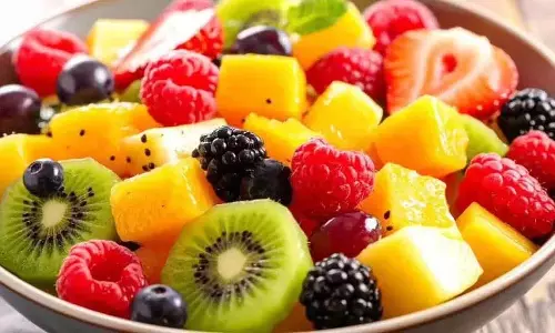 सुबह Fruits खाने के स्वास्थ्य लाभ सुबह Fruits खाने के स्वास्थ्य लाभ