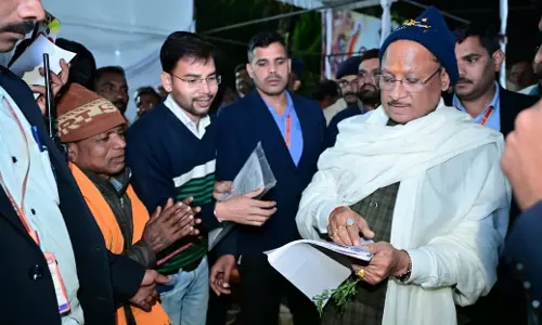CM साय ने बगिया में जनदर्शन के दौरान आमजनों से किया संवाद