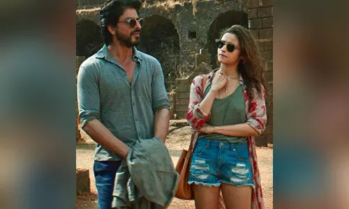 Alia Bhatt ने शाहरुख खान को बताया अपना पसंदीदा सह-अभिनेता Alia Bhatt ने शाहरुख खान को बताया अपना पसंदीदा सह-अभिनेता
