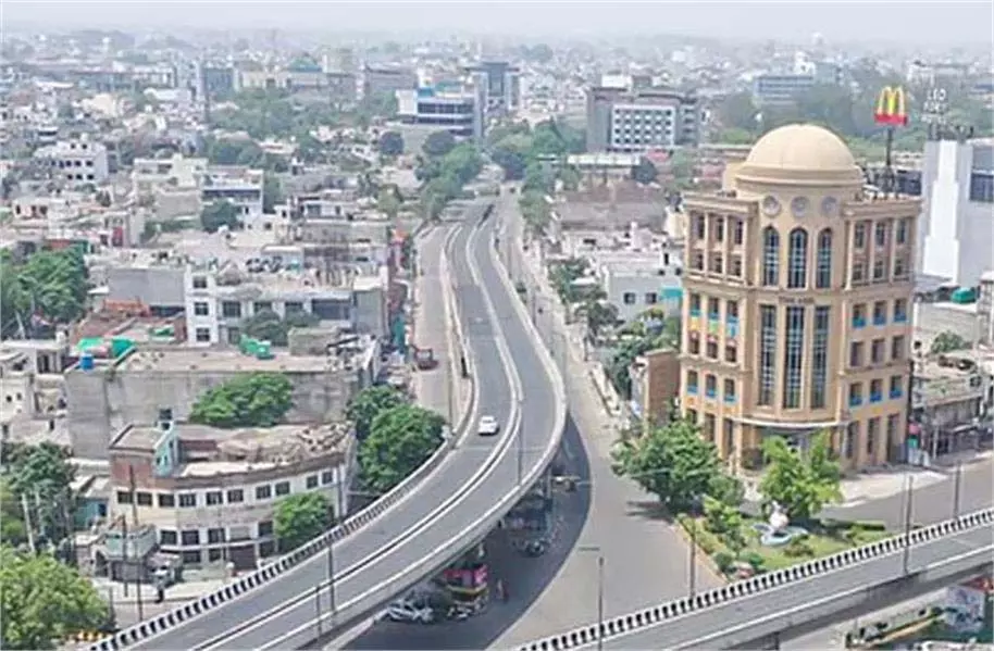 Jalandhar: माननीय राष्ट्रपति के दौरे के कारण कई मार्गों पर भारी वाहनों की आवाजाही पर प्रतिबंध Jalandhar: माननीय राष्ट्रपति के दौरे के कारण कई मार्गों पर भारी वाहनों की आवाजाही पर प्रतिबंध