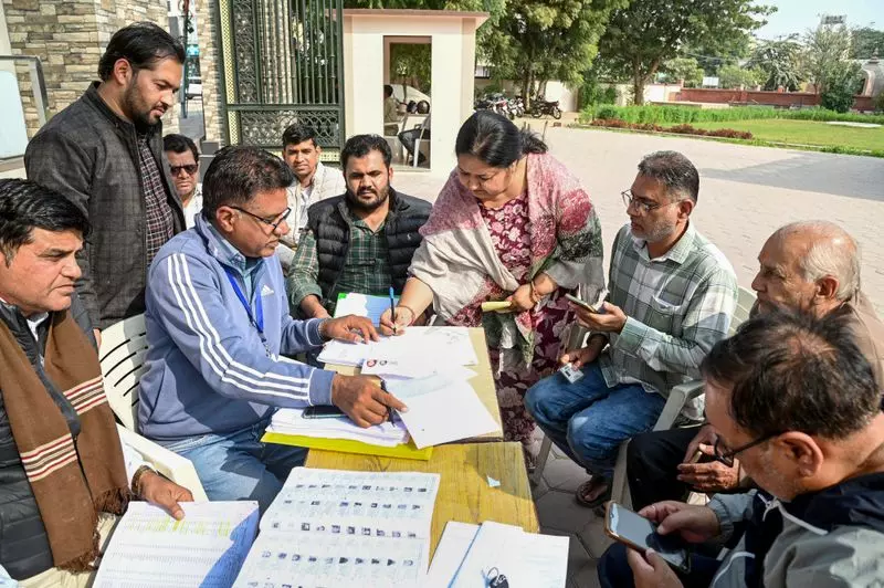 Haryana में 20 विधानसभा क्षेत्रों में 50% से कम मतदाता मैप किए गए Haryana में 20 विधानसभा क्षेत्रों में 50% से कम मतदाता मैप किए गए
