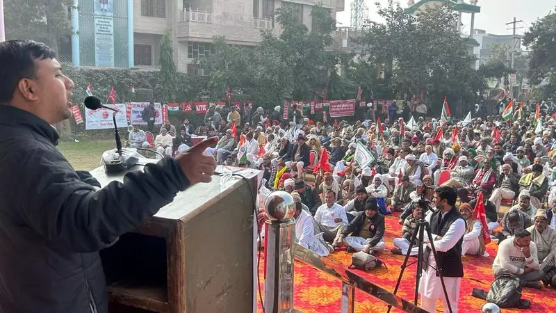 Jind महापंचायत ने केंद्र और राज्य सरकार की ‘जनविरोधी’ नीतियों पर आलोचना की Jind महापंचायत ने केंद्र और राज्य सरकार की ‘जनविरोधी’ नीतियों पर आलोचना की