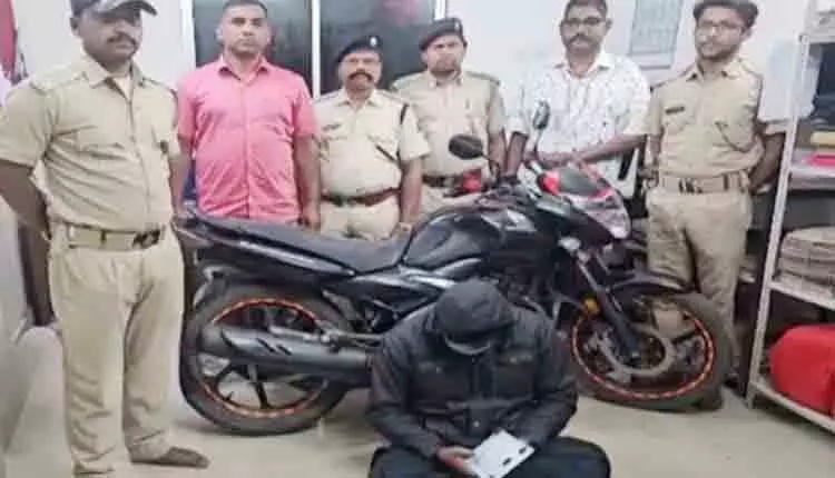 आबकारी विभाग को बड़ी कामयाबी, Balasore में 16 लाख की ब्राउन शुगर जब्त आबकारी विभाग को बड़ी कामयाबी, Balasore में 16 लाख की ब्राउन शुगर जब्त